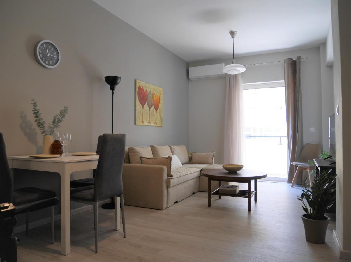 Porto Plaza City Center Apartment Ac/Wifi イラクリオン エクステリア 写真