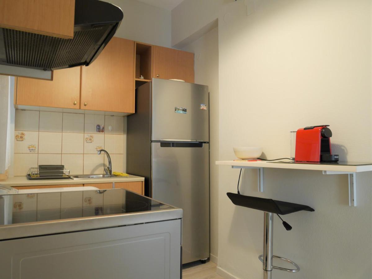 Porto Plaza City Center Apartment Ac/Wifi イラクリオン エクステリア 写真