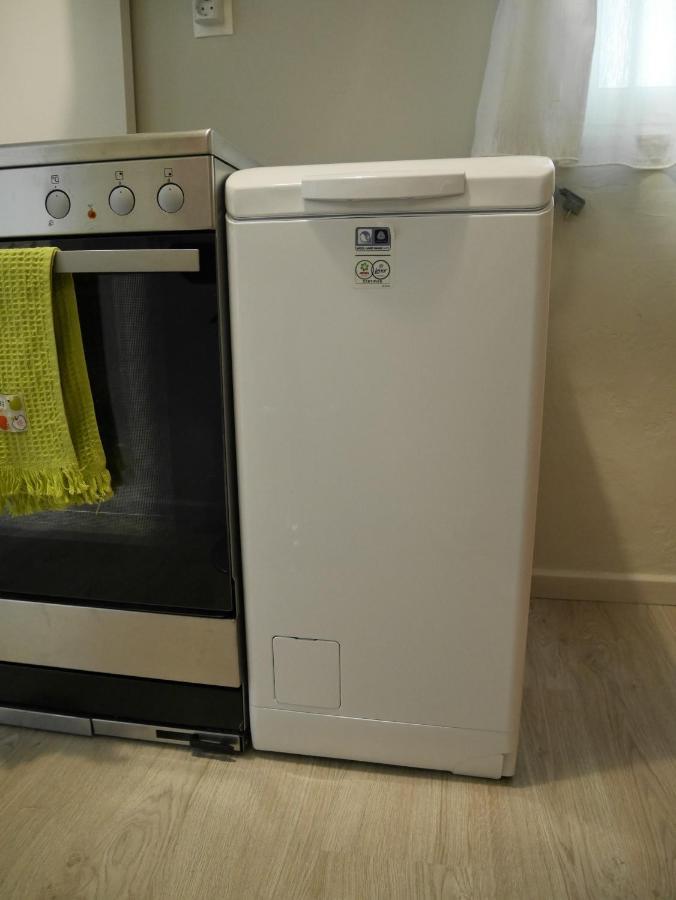 Porto Plaza City Center Apartment Ac/Wifi イラクリオン エクステリア 写真