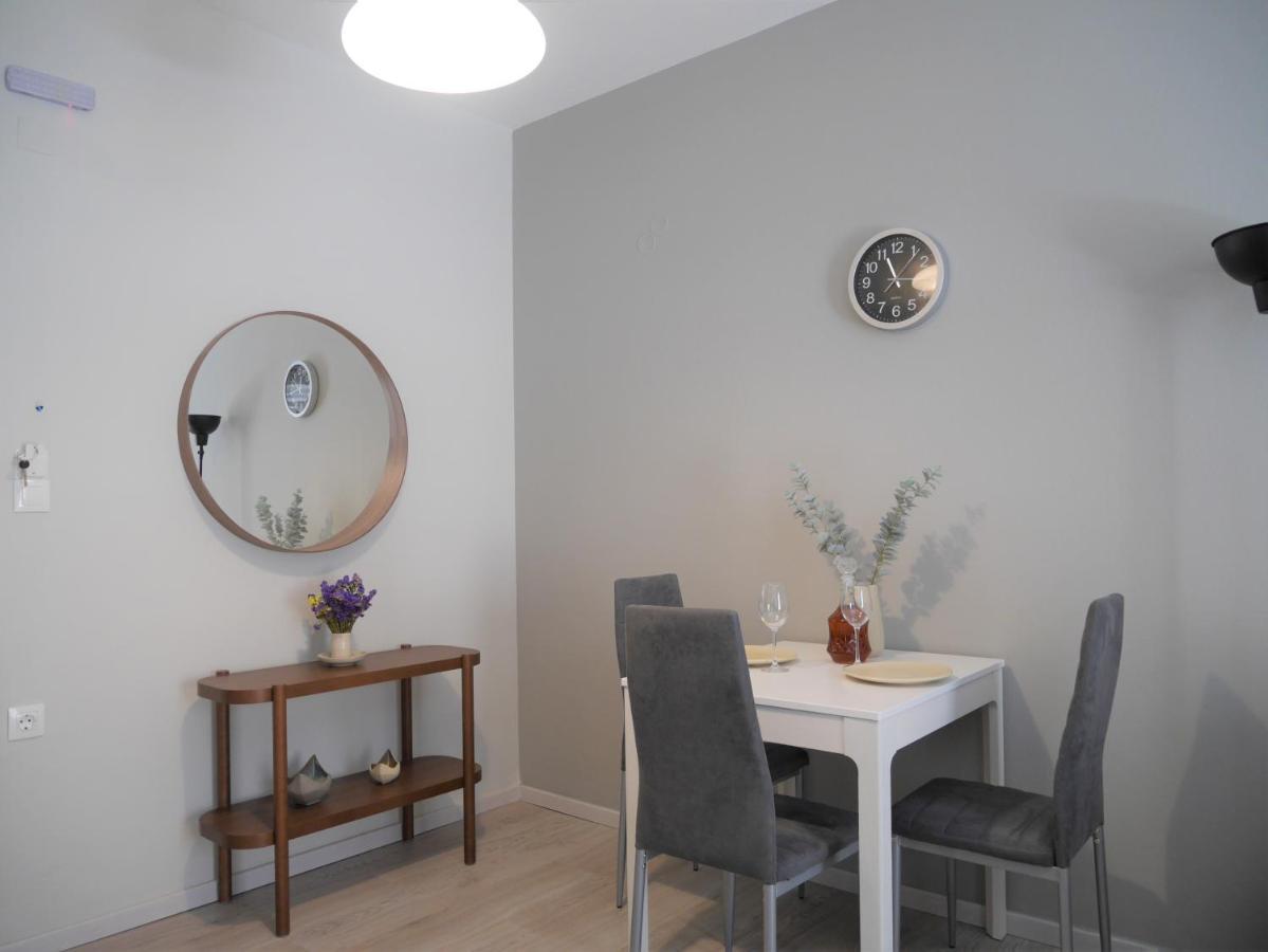 Porto Plaza City Center Apartment Ac/Wifi イラクリオン エクステリア 写真