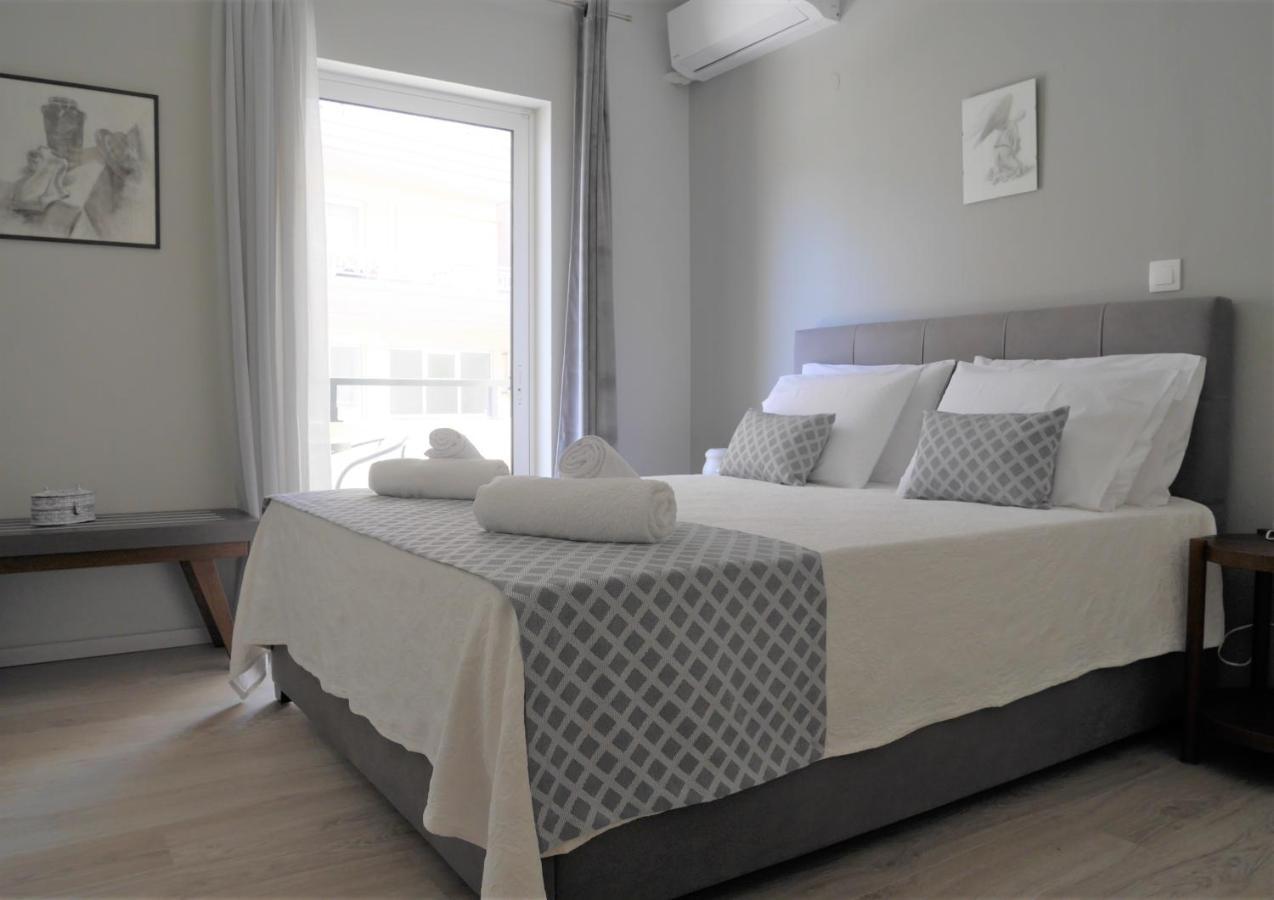 Porto Plaza City Center Apartment Ac/Wifi イラクリオン エクステリア 写真
